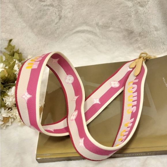 Authentic Louis Vuitton speedy 20 bandouliere STRAP ONLY Pink fuscia - Picture 10 of 13